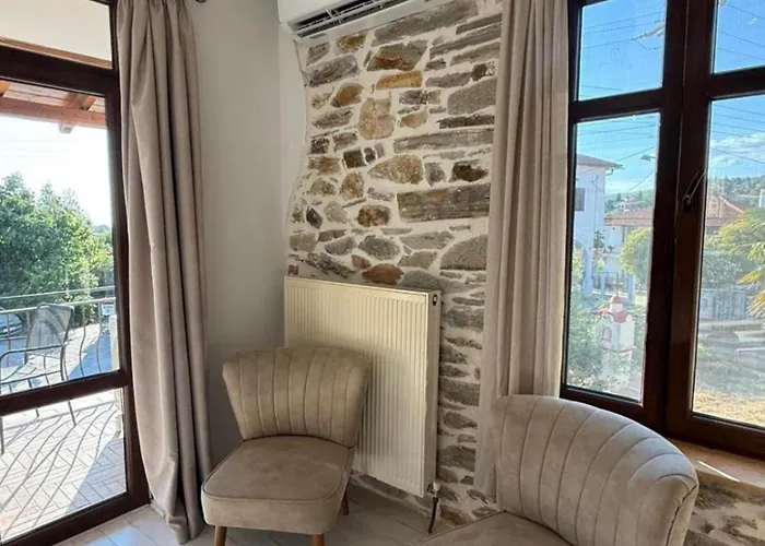 White Stone With Balcony Nikiti (Sithonia)