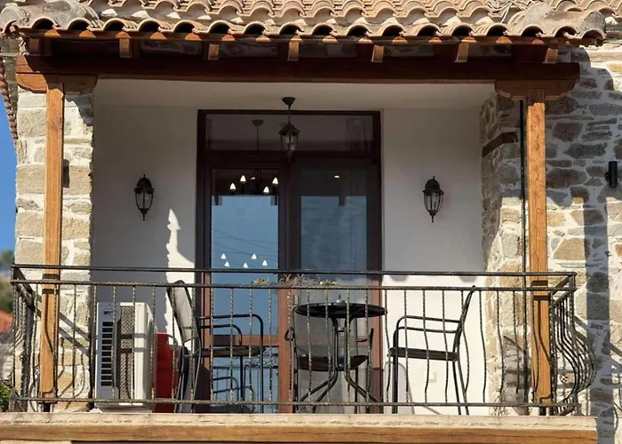 Апартаменты White Stone With Balcony
