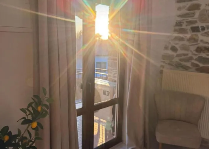 White Stone With Balcony *